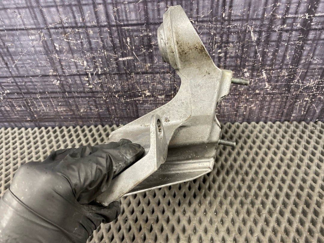 Кронштейн двигателя, 1430 рублей, Красноярск