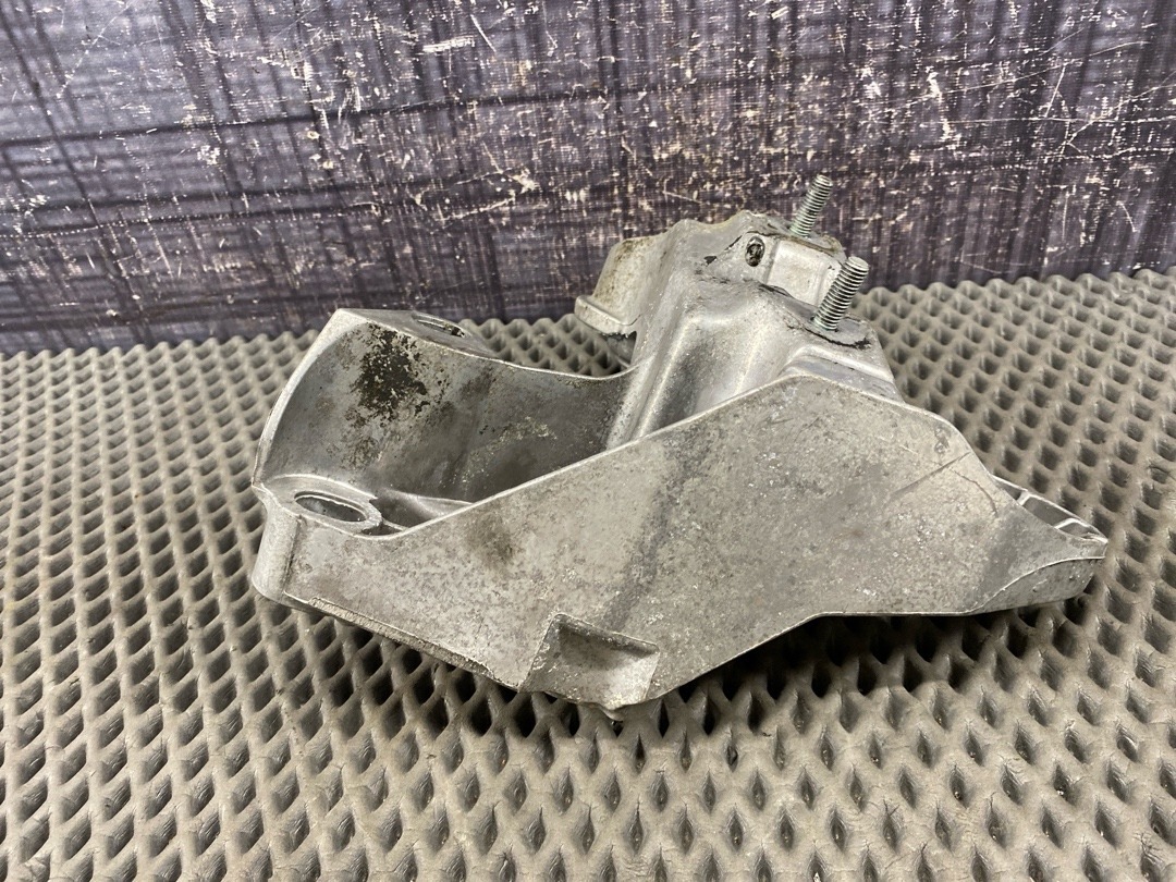 Кронштейн двигателя, 1430 рублей, Красноярск