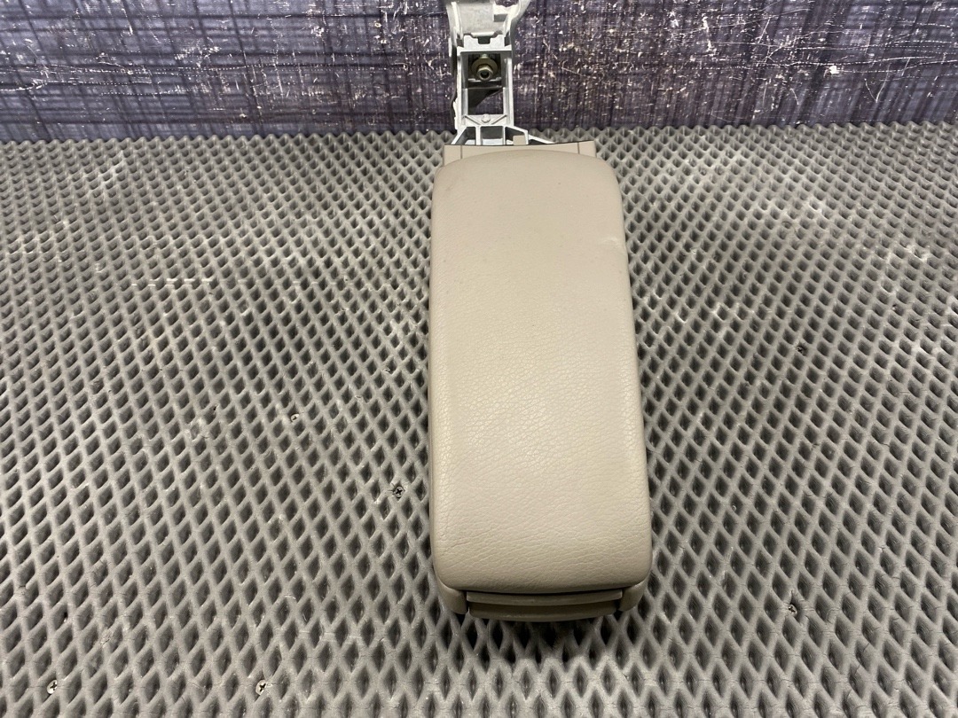 Подлокотник, 6980 рублей, Красноярск