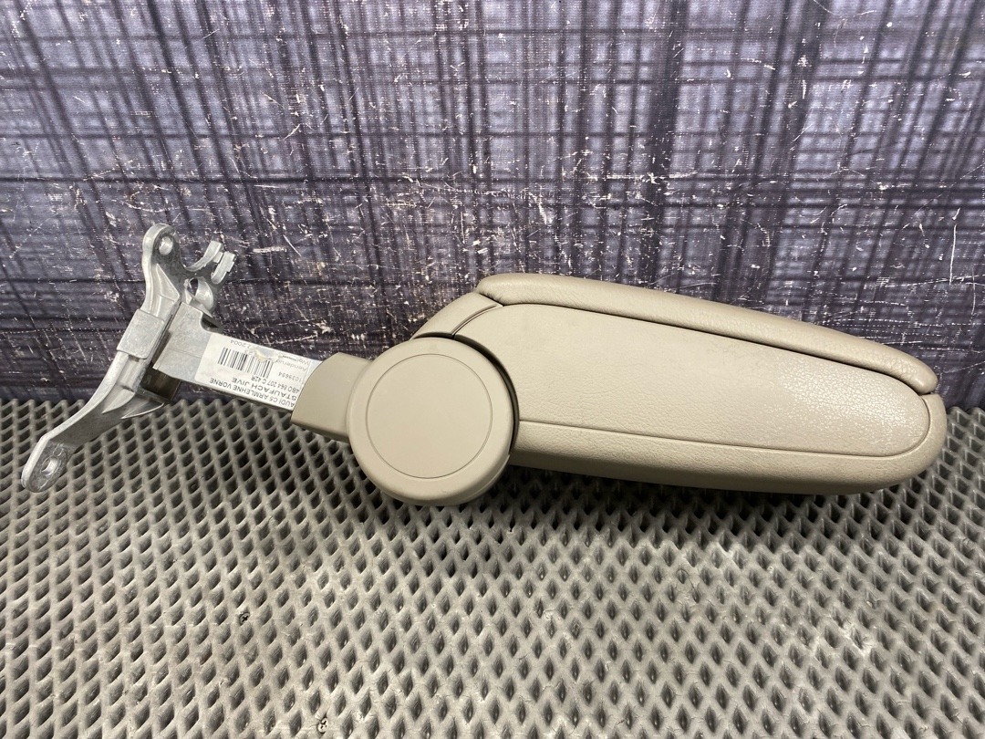 Подлокотник, 6980 рублей, Красноярск