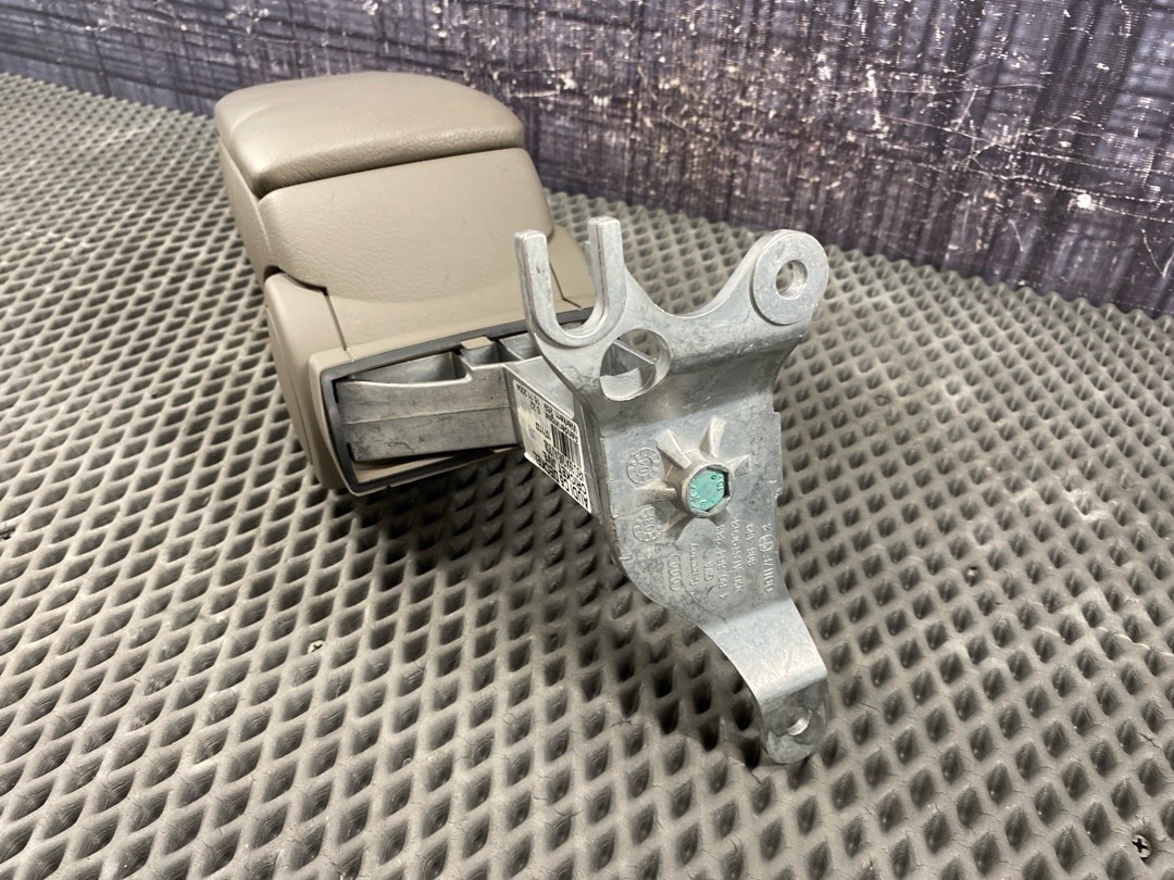 Подлокотник, 6980 рублей, Красноярск