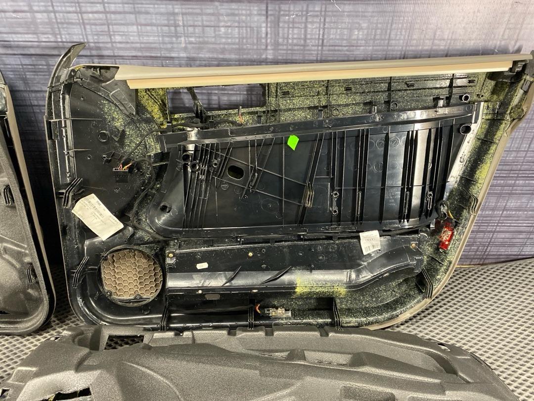 Комплект обшивок дверей, 8870 рублей, Красноярск