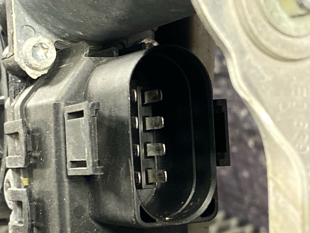 Стеклоподъемник, 1630 рублей, Красноярск