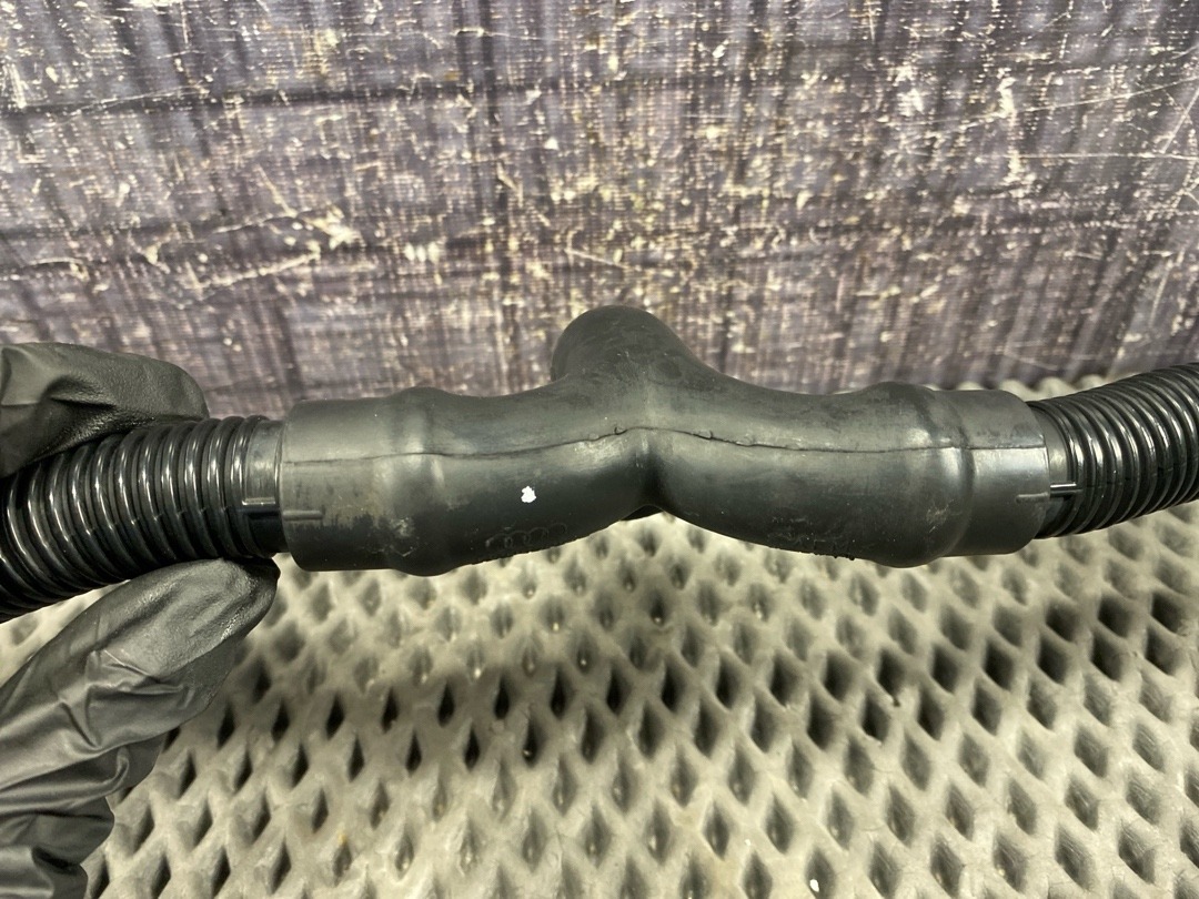 Шланг вентиляции картера, 2980 рублей, Красноярск