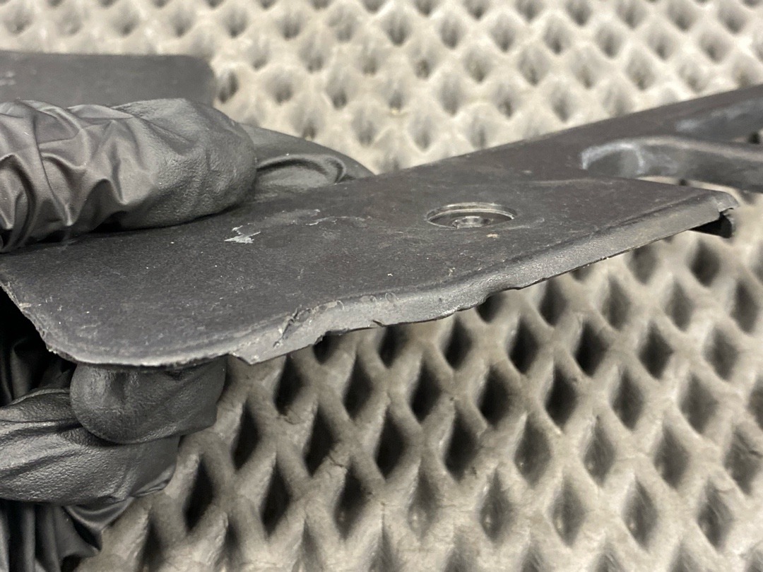 Пластик крышки багажника, 680 рублей, Красноярск