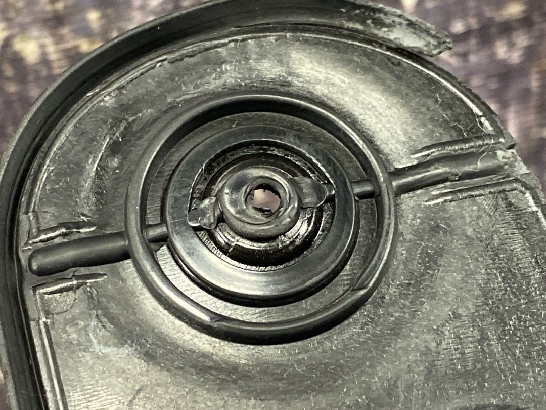 Пластик крышки багажника, 680 рублей, Красноярск