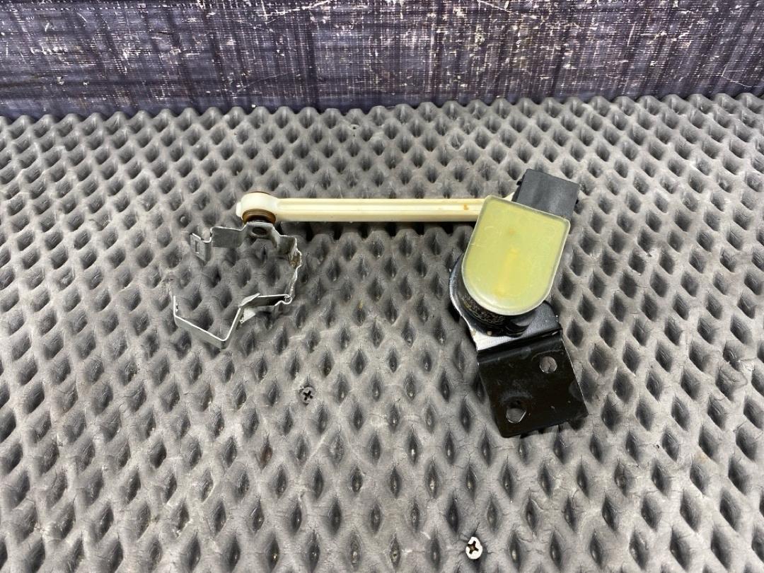 Датчик уровня подвески, 9640 рублей, Красноярск