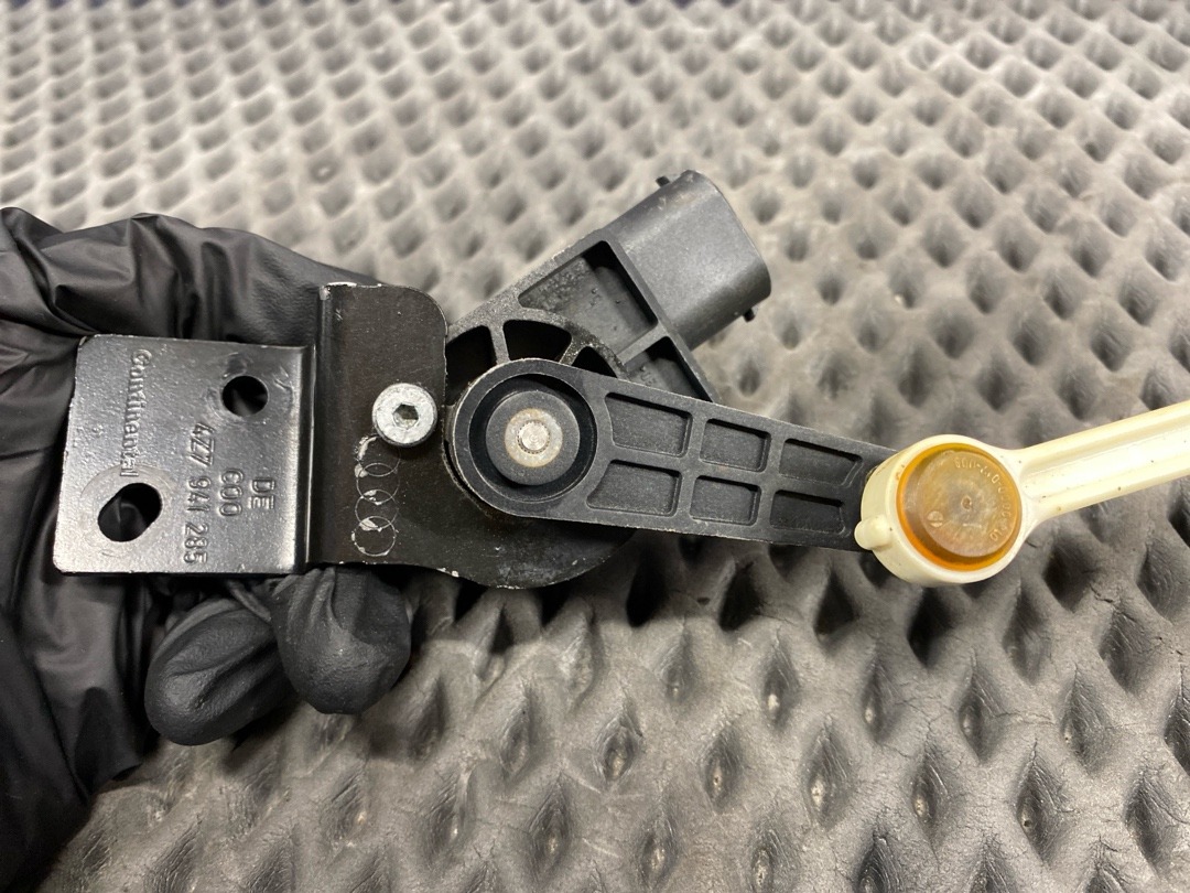 Датчик уровня подвески, 9640 рублей, Красноярск