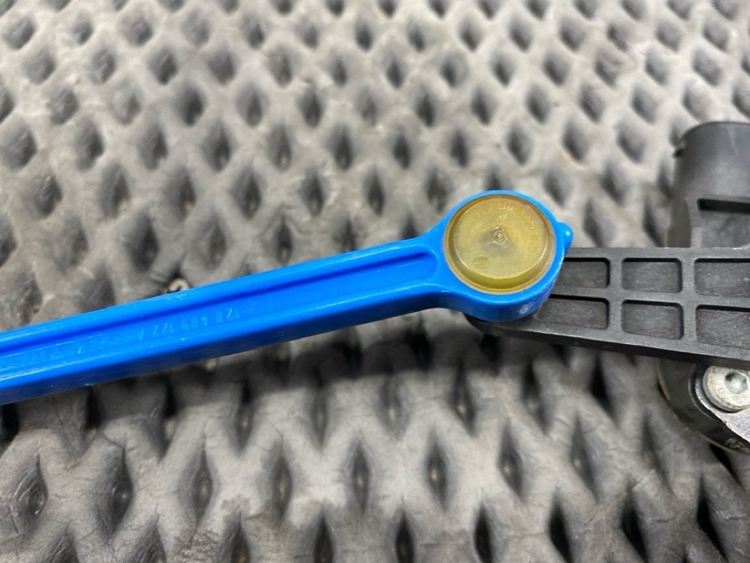 Датчик уровня подвески, 9640 рублей, Красноярск