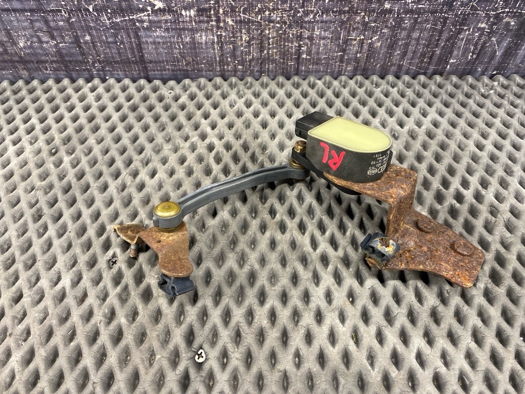 Датчик уровня подвески, 9640 рублей, Красноярск