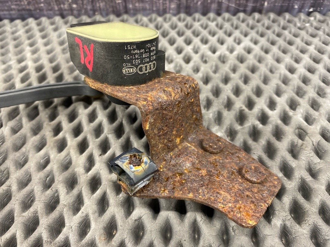 Датчик уровня подвески, 9640 рублей, Красноярск