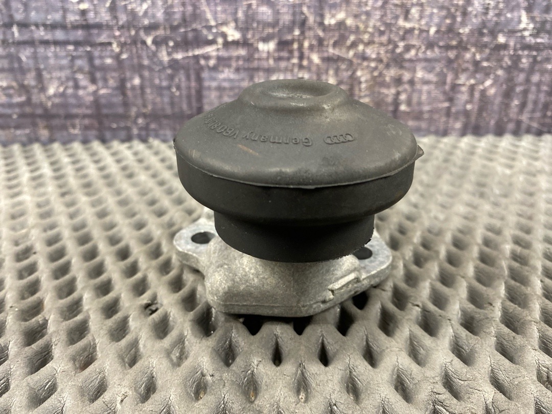 Кронштейн двигателя, 1610 рублей, Красноярск