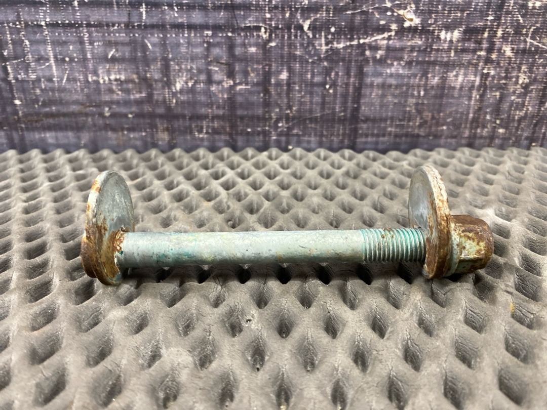 Болт развальный, 780 рублей, Красноярск