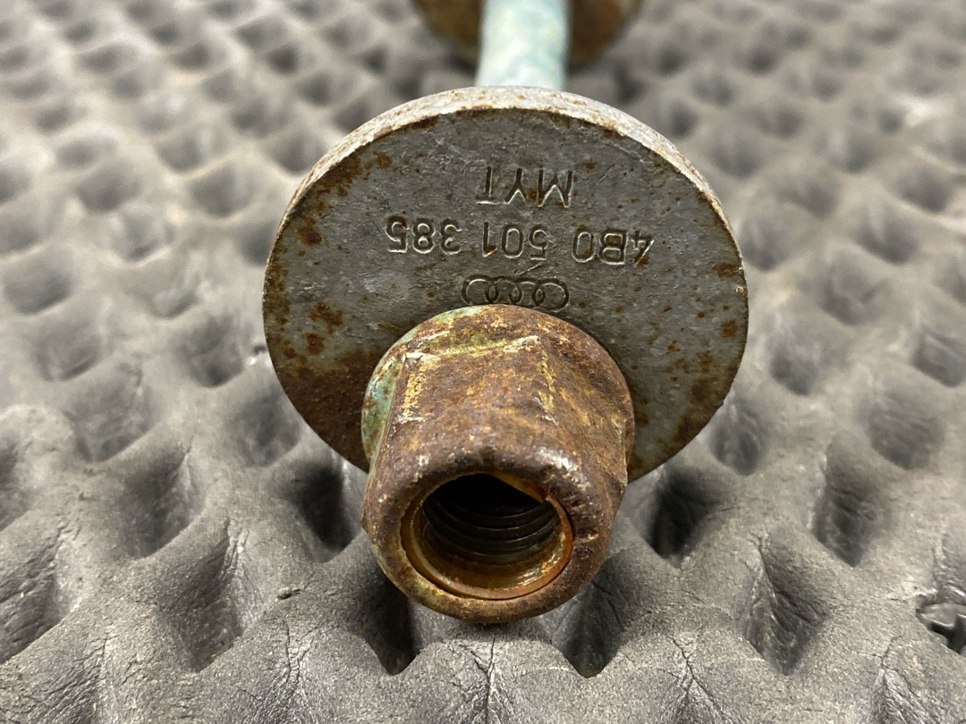 Болт развальный, 780 рублей, Красноярск