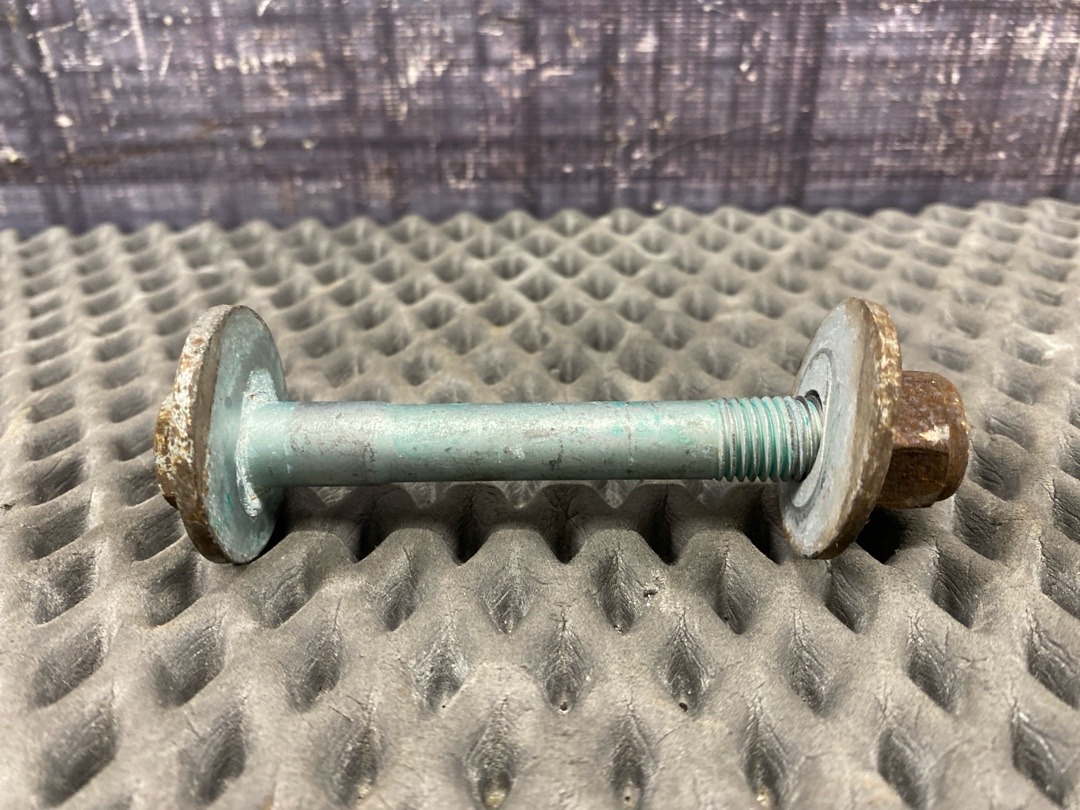 Болт развальный, 780 рублей, Красноярск