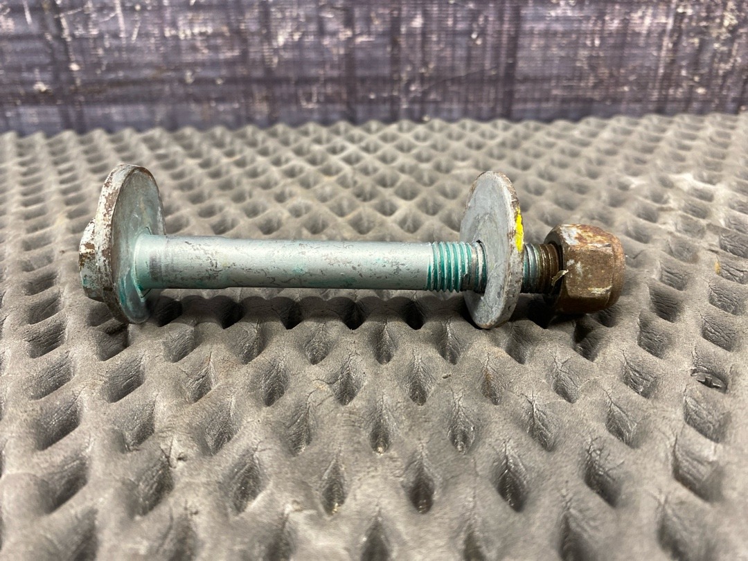 Болт развальный, 780 рублей, Красноярск