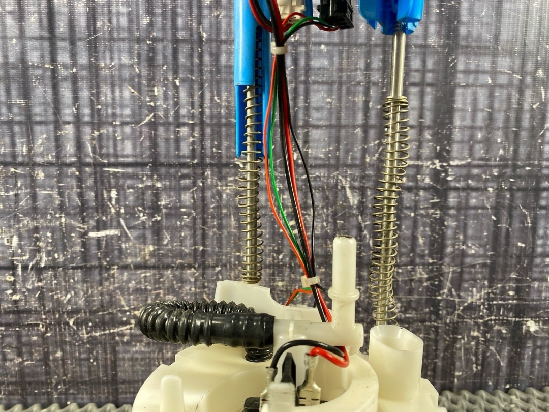 Бензонасос, 9370 рублей, Красноярск