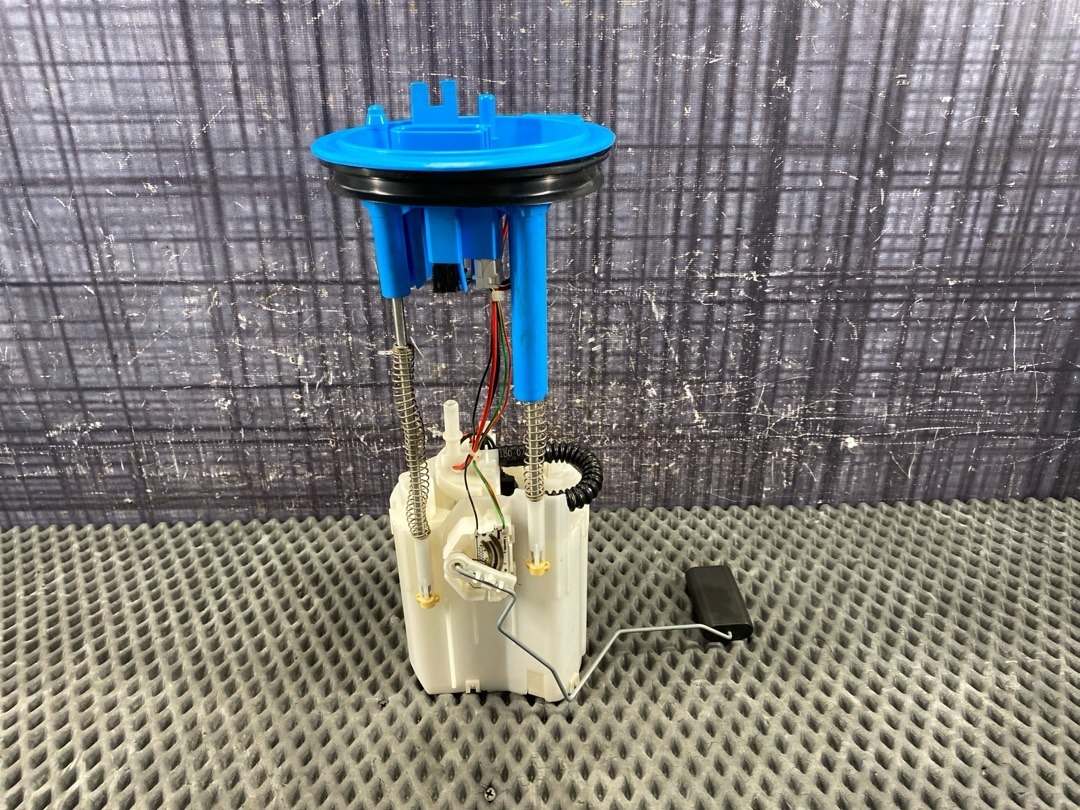 Бензонасос, 9370 рублей, Красноярск