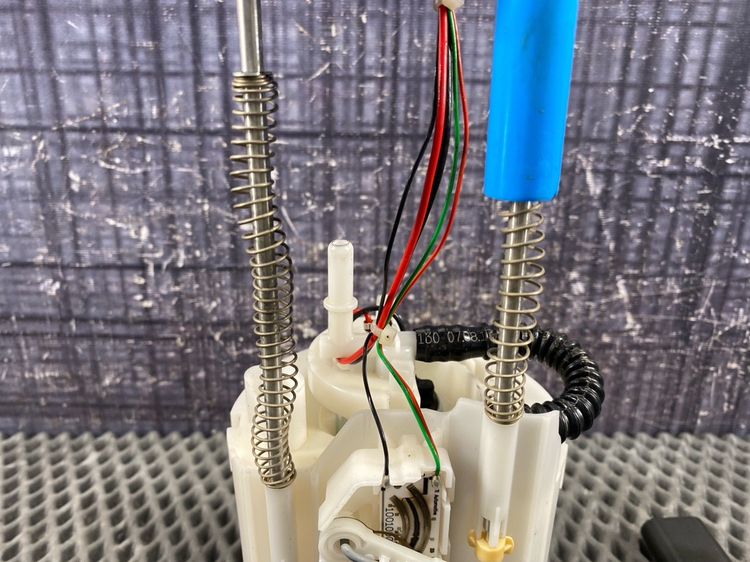 Бензонасос, 9370 рублей, Красноярск