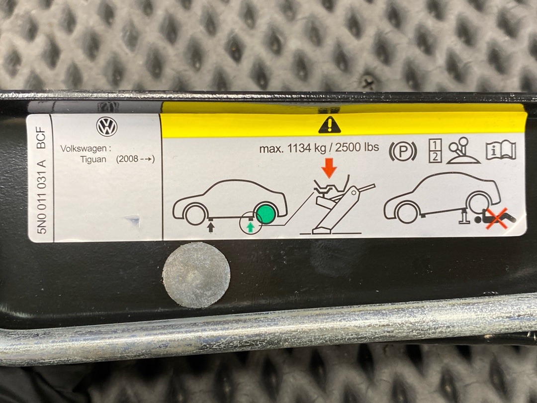 Домкрат, 2740 рублей, Красноярск