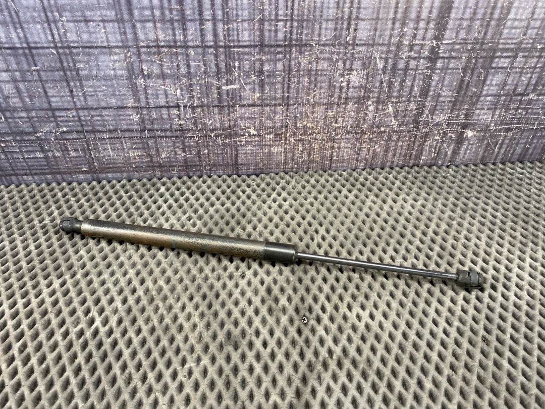 Амортизатор багажника, 870 рублей, Красноярск