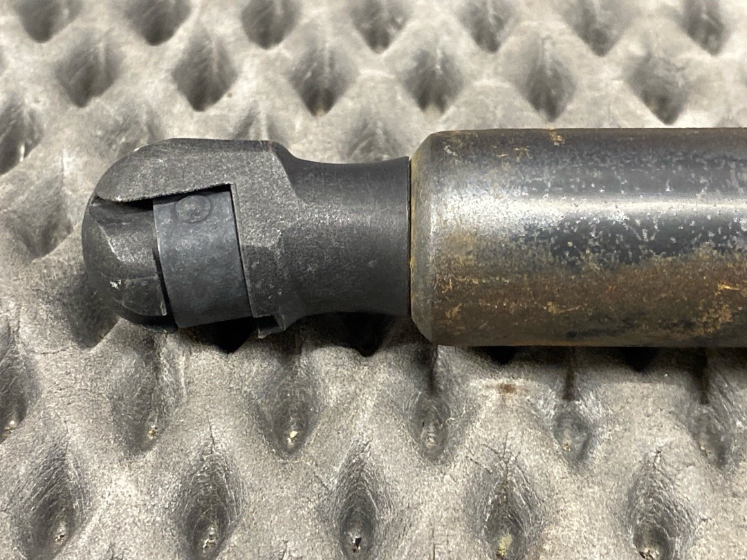 Амортизатор багажника, 870 рублей, Красноярск