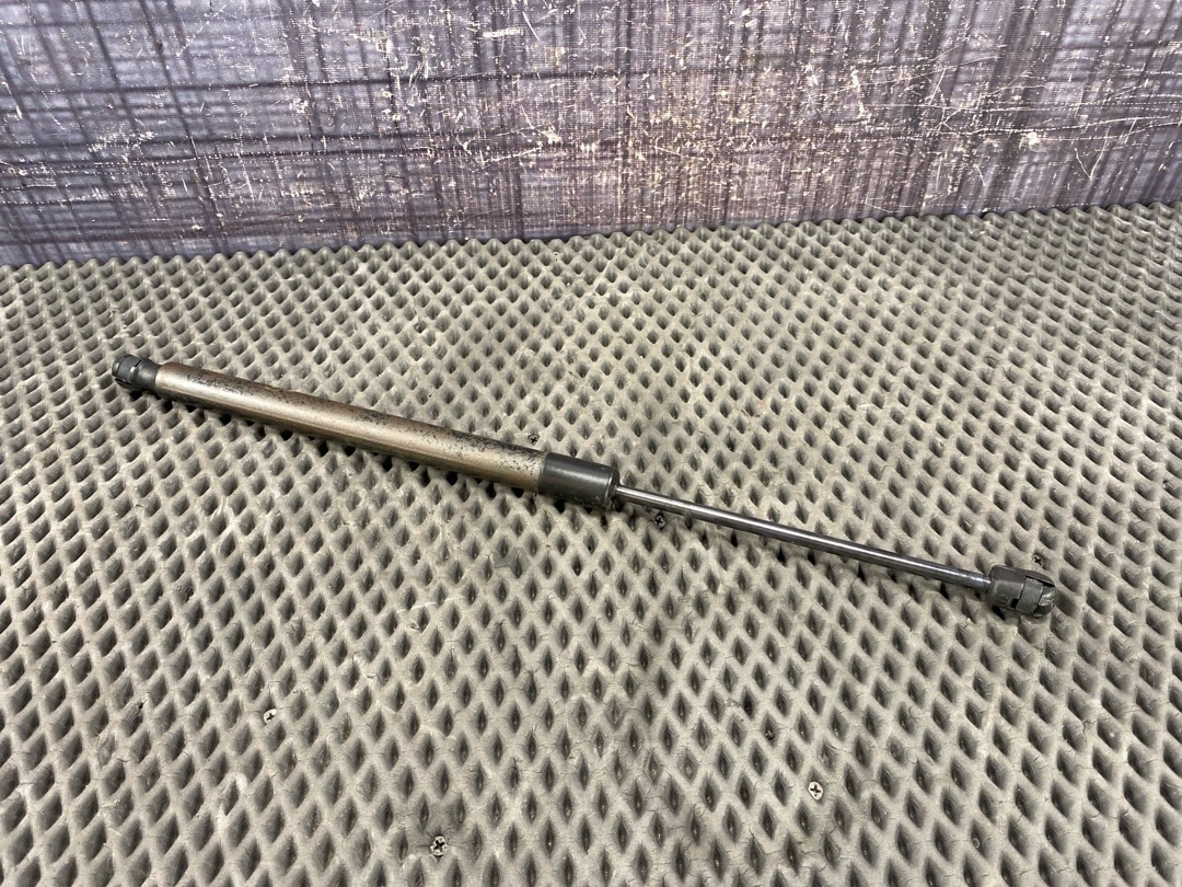 Амортизатор багажника, 870 рублей, Красноярск