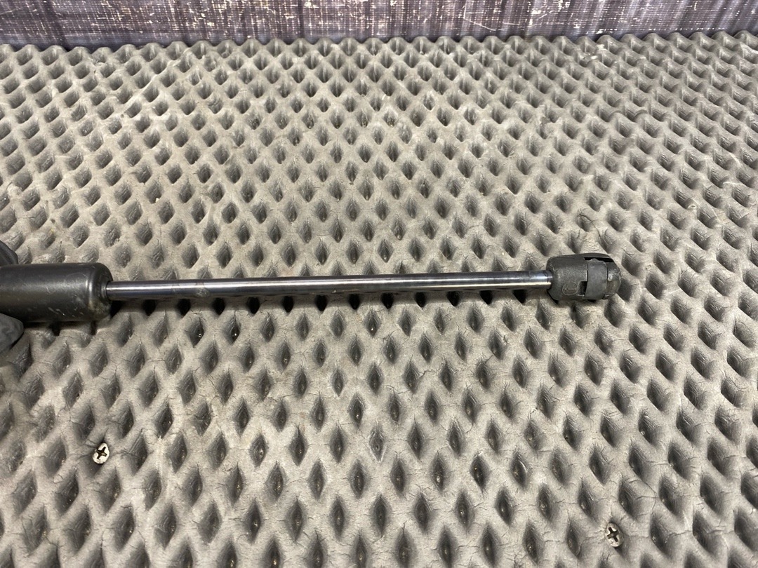 Амортизатор багажника, 870 рублей, Красноярск