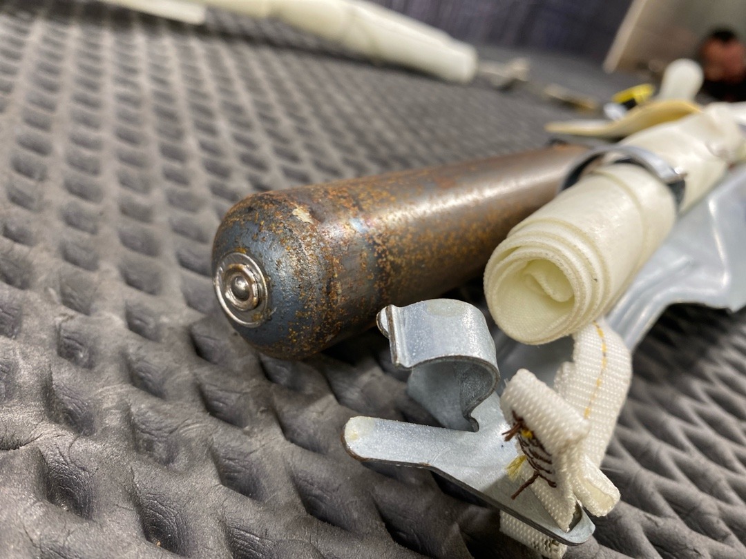 Подушка безопасности, 3500 рублей, Красноярск