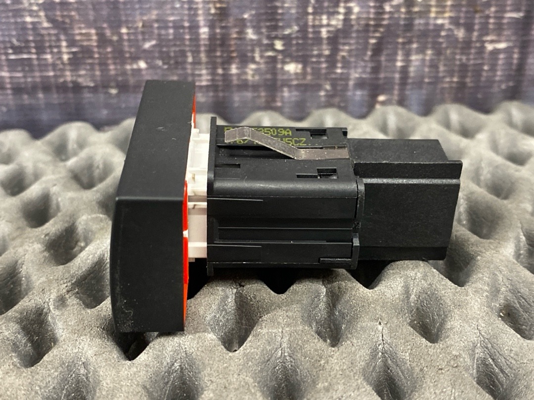 Кнопка аварийной остановки, 920 рублей, Красноярск