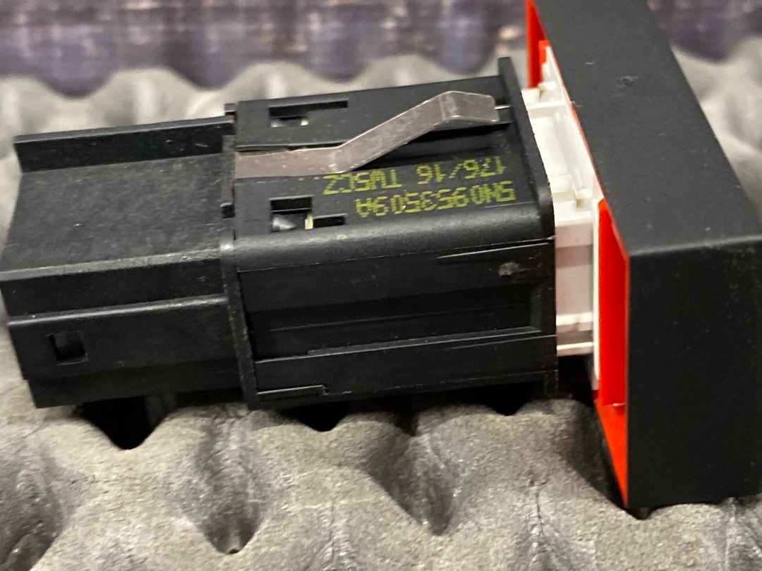 Кнопка аварийной остановки, 920 рублей, Красноярск