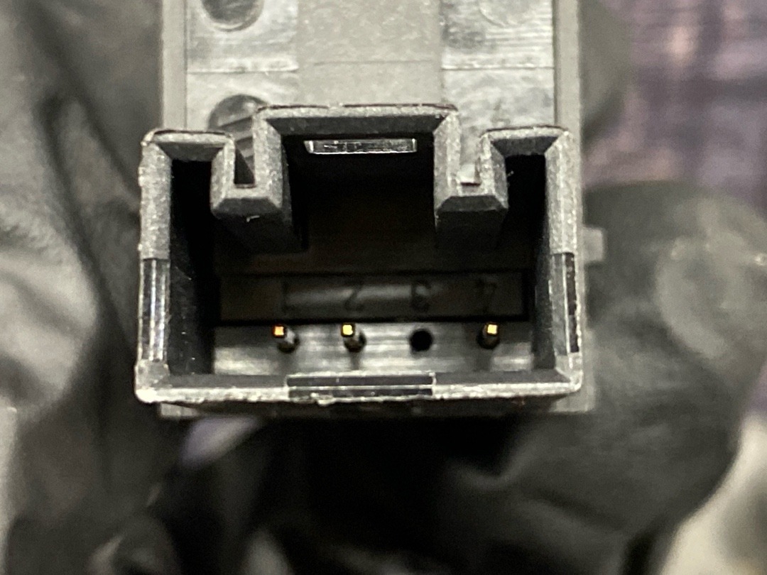 Кнопка стеклоподъемника, 620 рублей, Красноярск