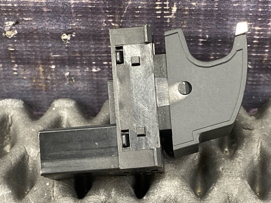 Кнопка стеклоподъемника, 620 рублей, Красноярск