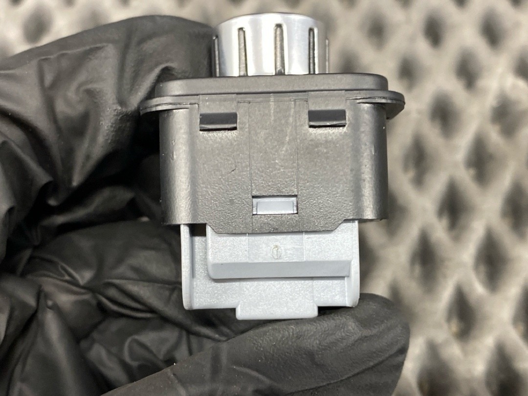 Кнопка регулировки зеркал, 2020 рублей, Красноярск