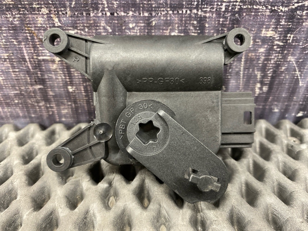 Мотор заслонки печки, 1470 рублей, Красноярск