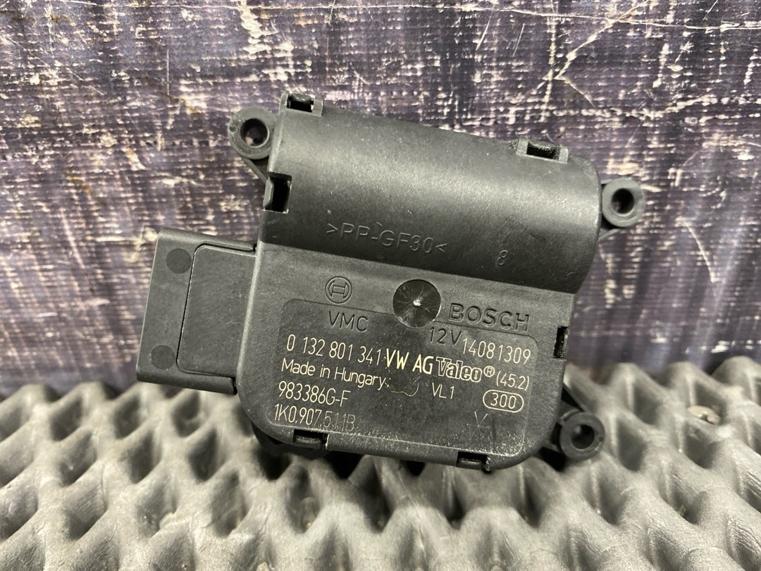 Мотор заслонки печки, 1470 рублей, Красноярск