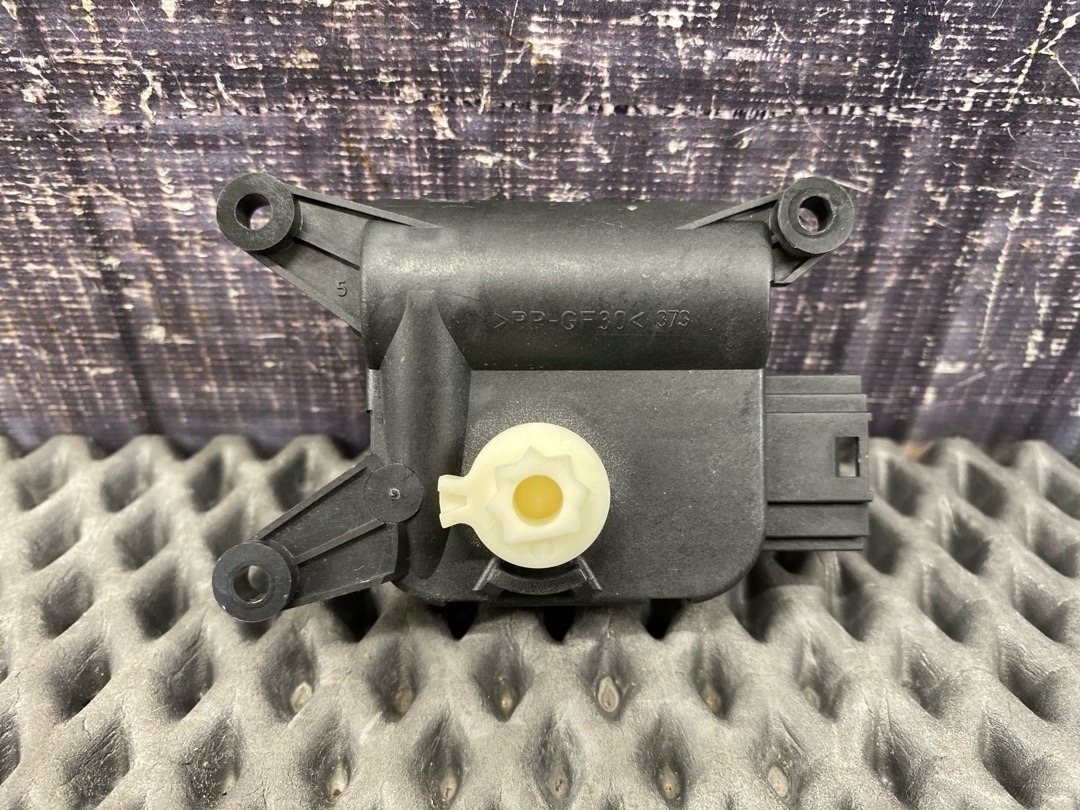 Мотор заслонки печки, 1470 рублей, Красноярск