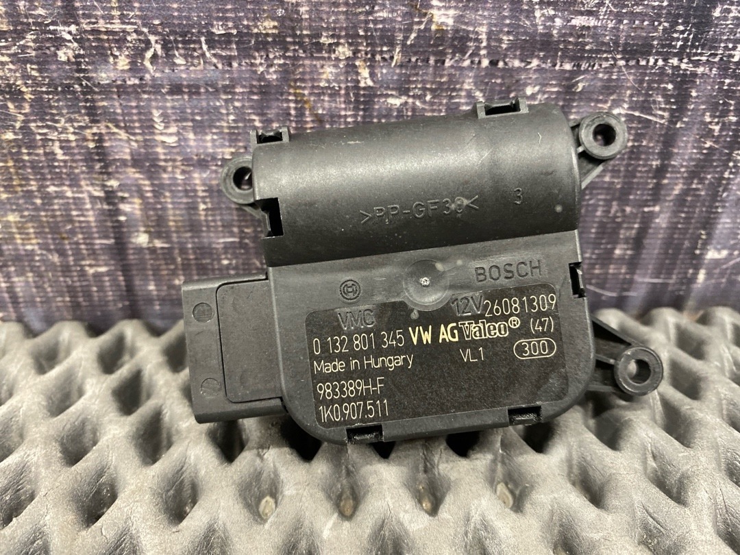 Мотор заслонки печки, 1470 рублей, Красноярск