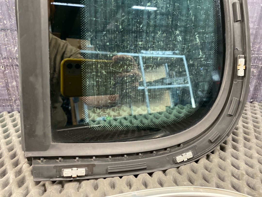 Стекло, 1000 рублей, Красноярск