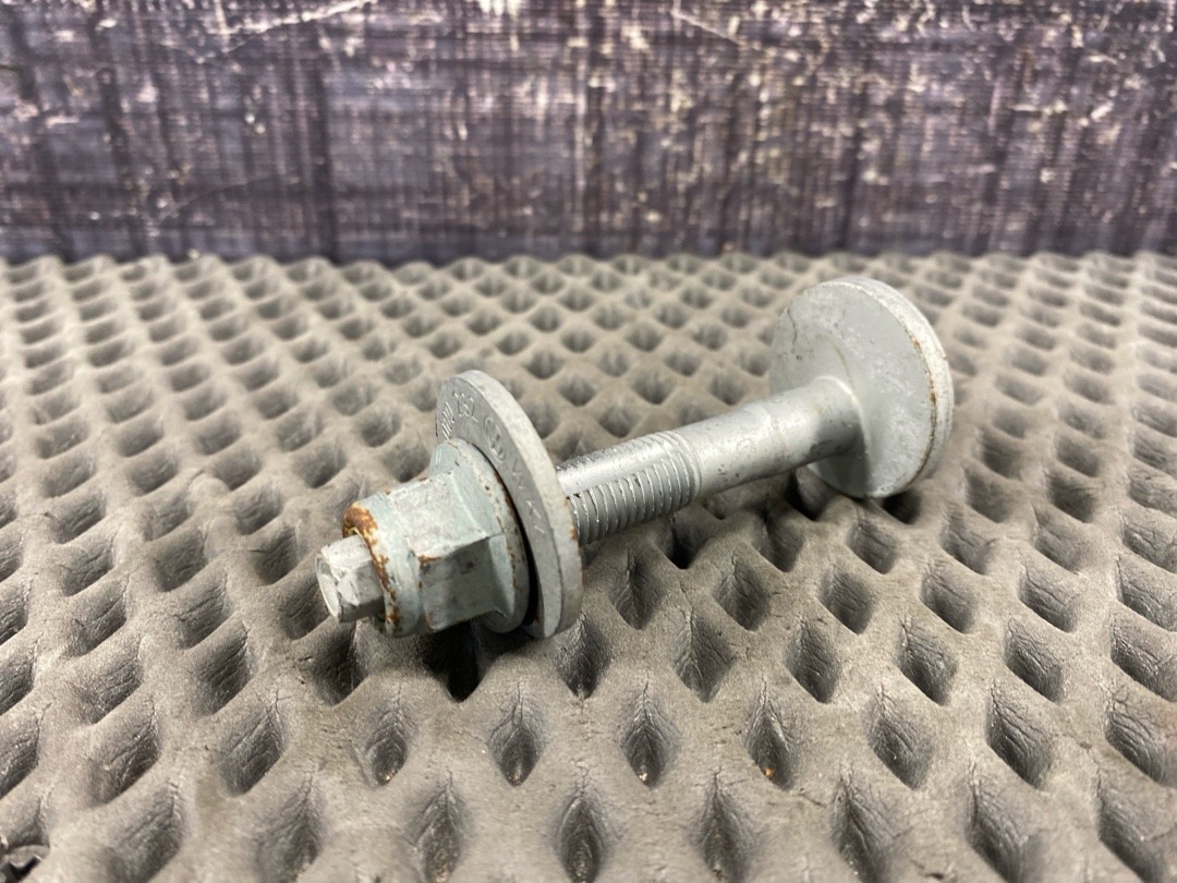 Болт развальный, 710 рублей, Красноярск