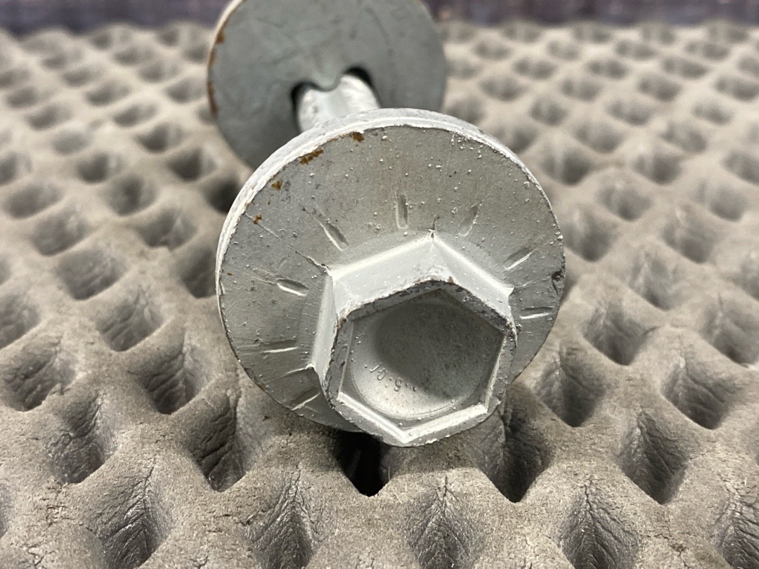 Болт развальный, 710 рублей, Красноярск