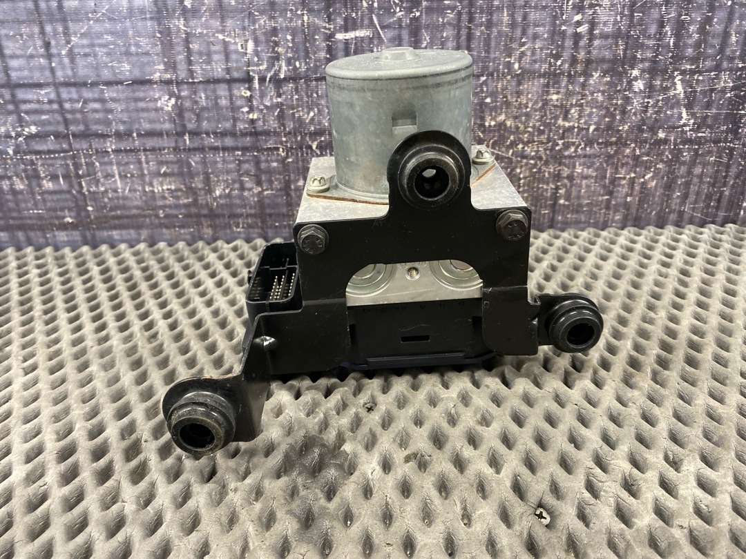 Блок ABS, 4910 рублей, Красноярск