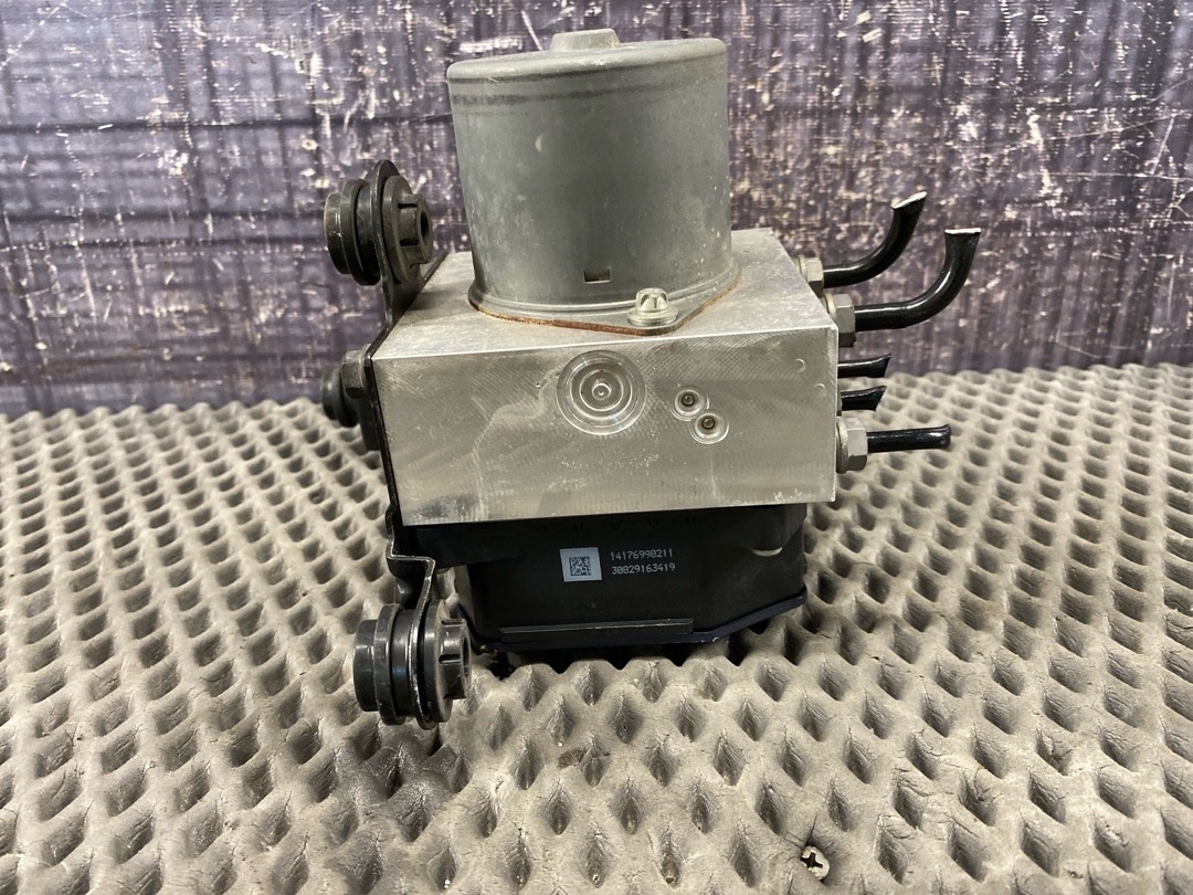 Блок ABS, 4910 рублей, Красноярск