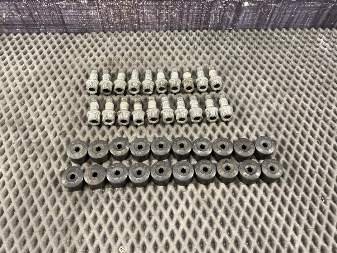 Комплект колесных болтов, 2780 рублей, Красноярск