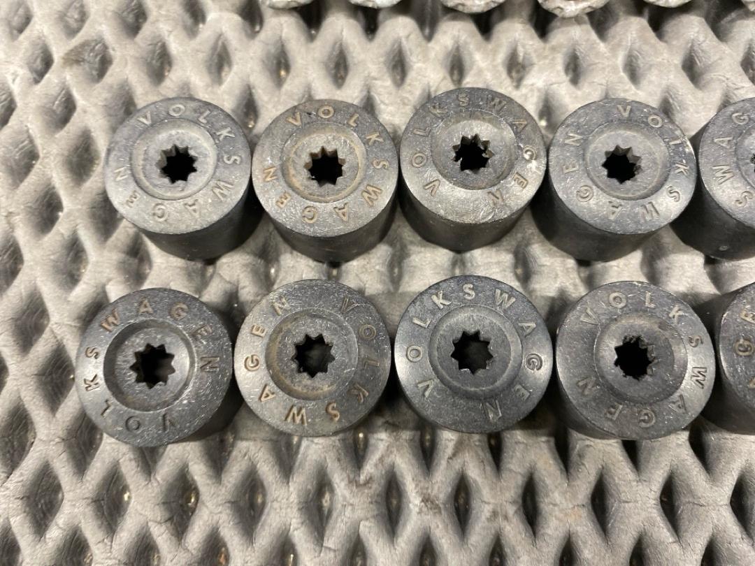 Комплект колесных болтов, 2780 рублей, Красноярск