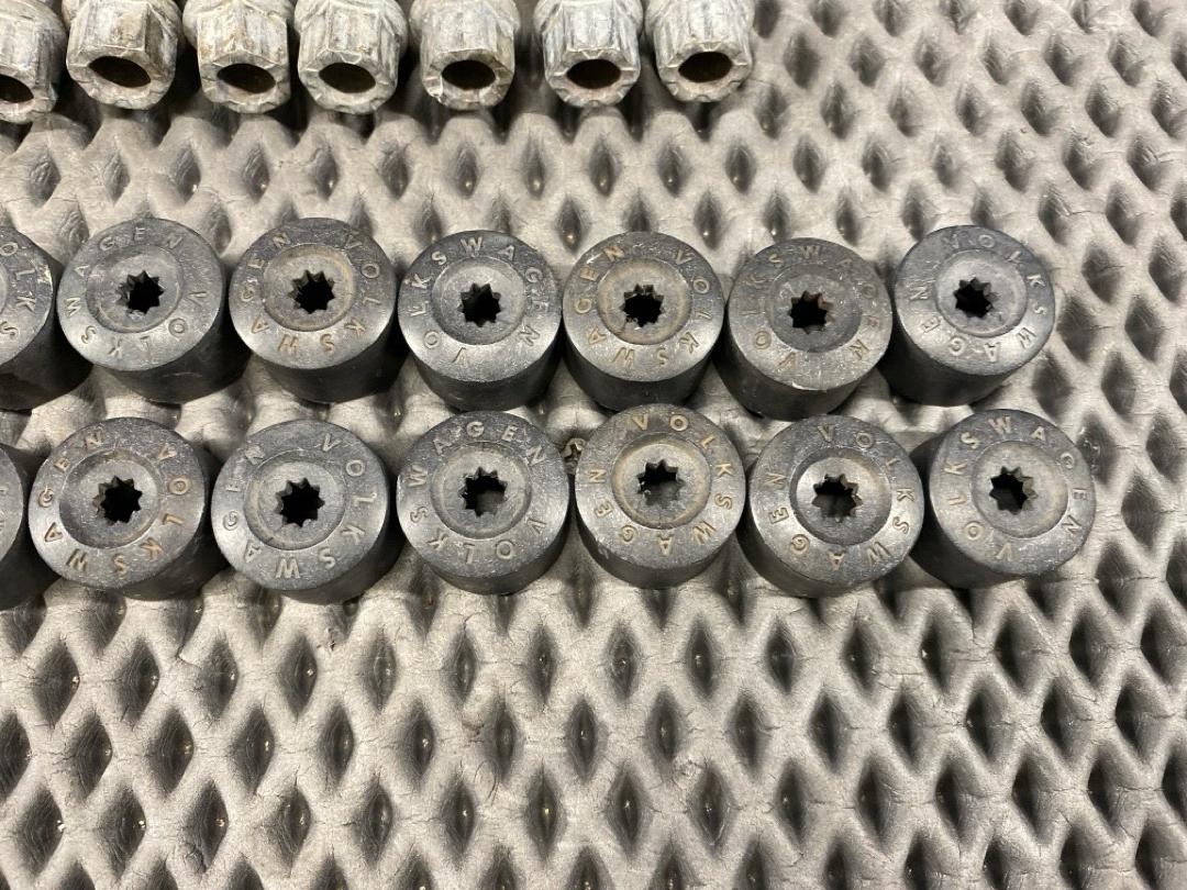 Комплект колесных болтов, 2780 рублей, Красноярск