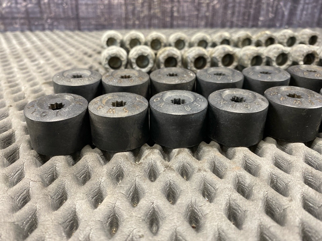 Комплект колесных болтов, 2780 рублей, Красноярск