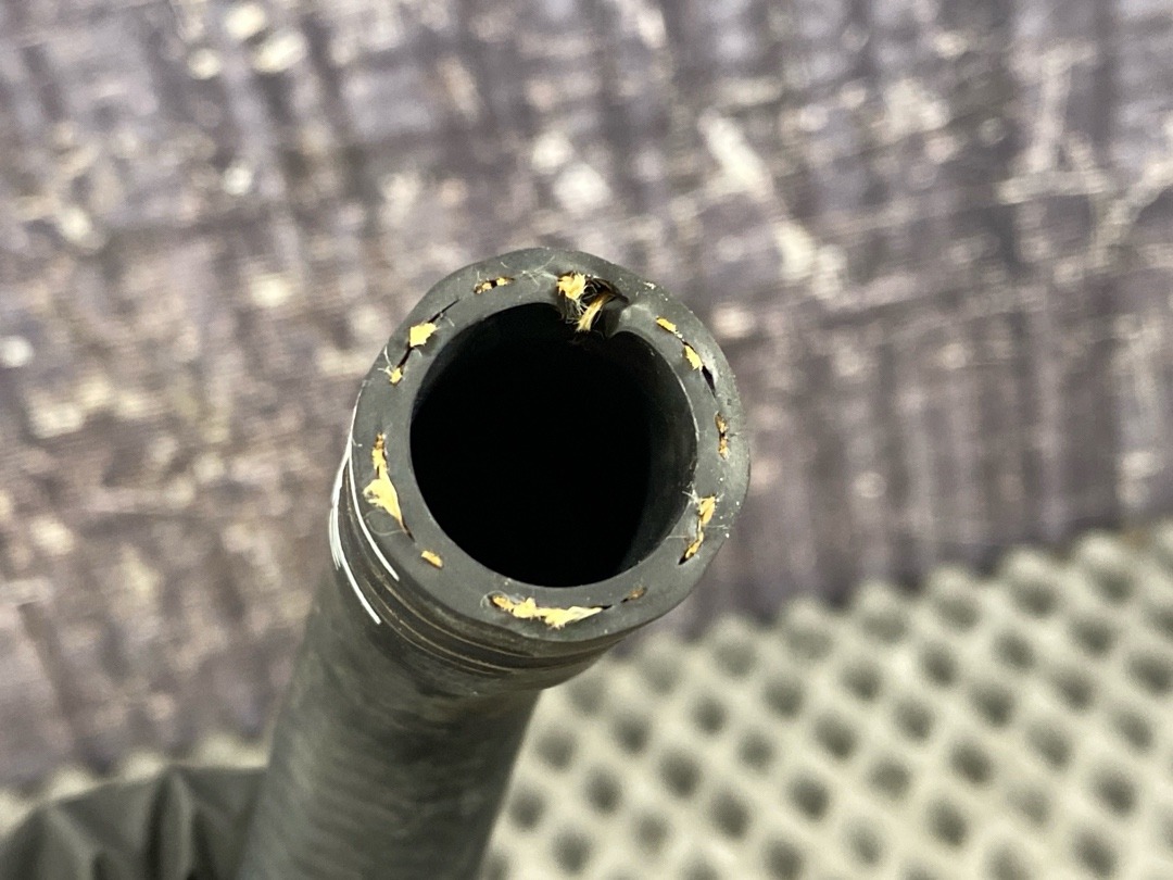 Шланг системы охлаждения, 840 рублей, Красноярск