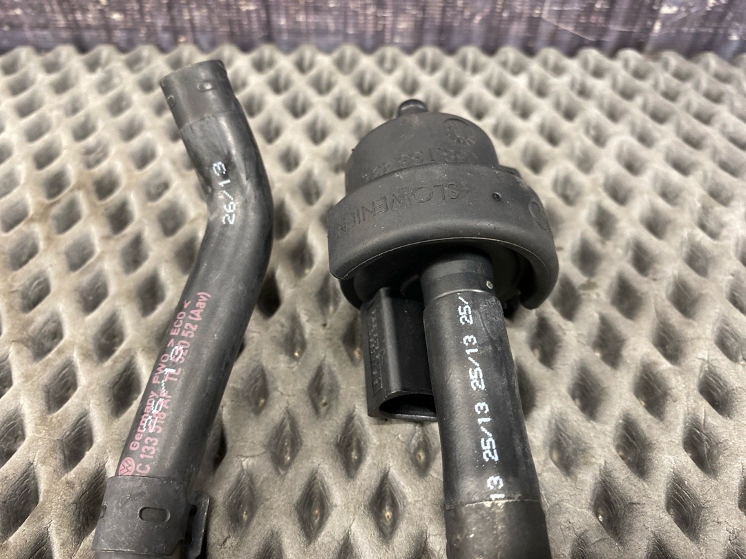 Клапан вентиляции топливного бака, 2670 рублей, Красноярск