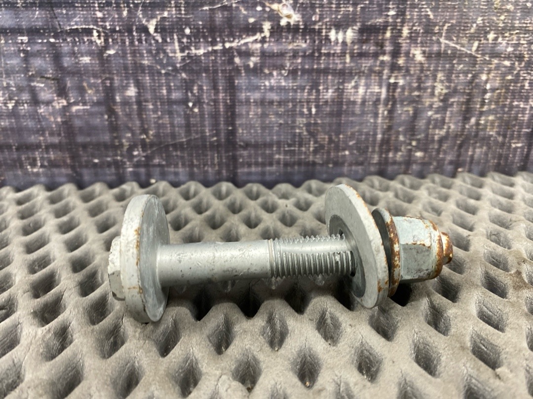 Болт развальный, 710 рублей, Красноярск